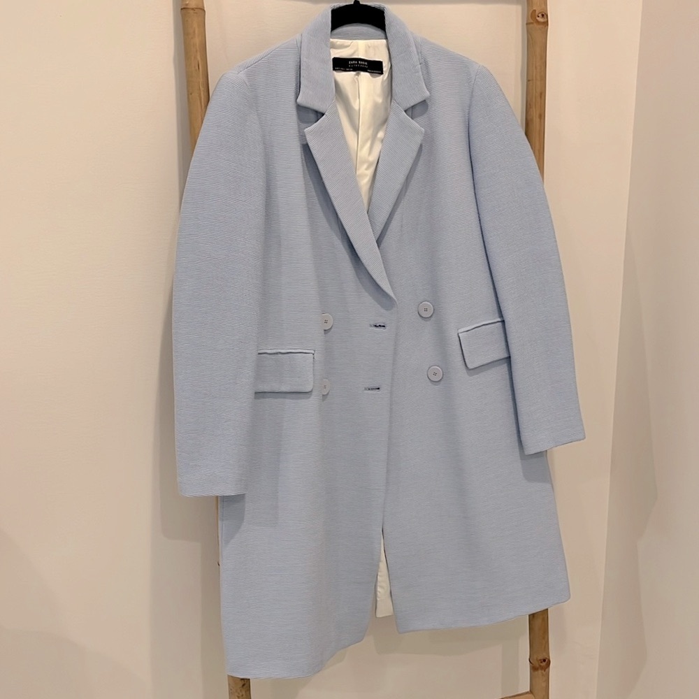 Lightweight coat